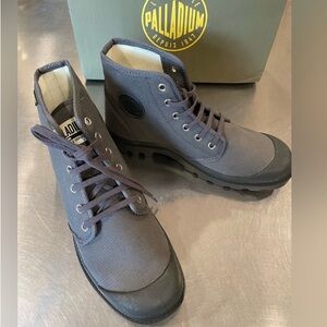 Palladium Pampa Hi Original boot.